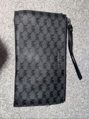 Michael Kors Black Patterned Logo Wristlet Clutch